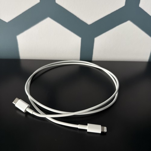 Genuine apple usb - apple, usb-c